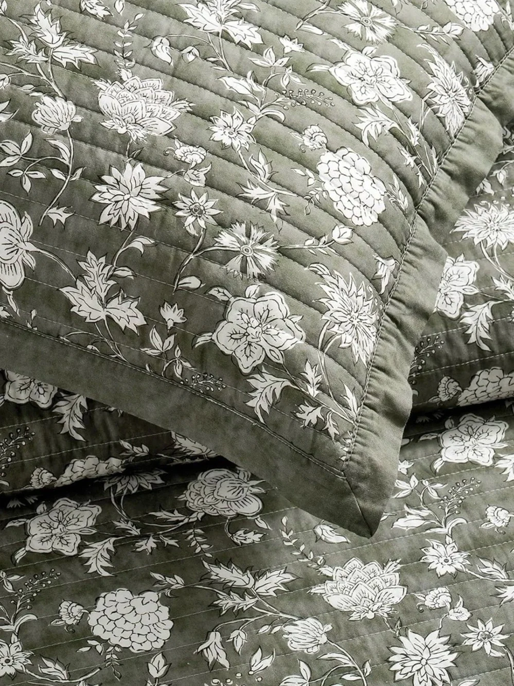 Green Floral Cotton Quilt Set - Classic Home Bedding